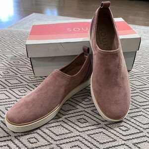 Naturalizer Soul slip on Keeps Rose color size 6.5 M sneaker tennis shoe